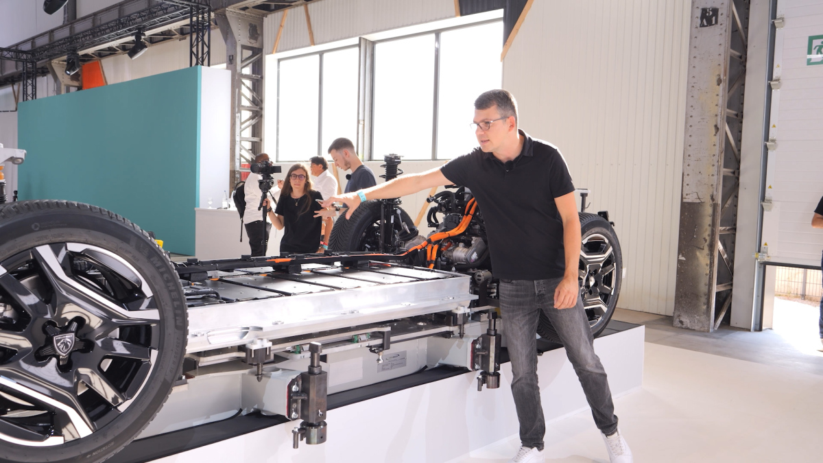 P3008 XXXXHHHHH.00_09_24_20.Still007.jpg