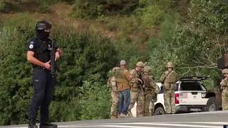 Teroristická dráma v Kosove. Polícia po prestrelke zadržala ozbrojených mužov