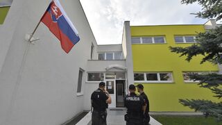 Voľby sprevádzajú problémy. Na Orave nafúkali predseda aj člen volebnej komisie 