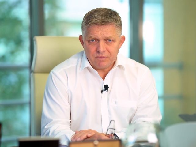 Fico čakal blahoželania, no prišli vyhrážky. Strane európskych socialistov sa vraj nepáči jeho postoj k Ukrajine