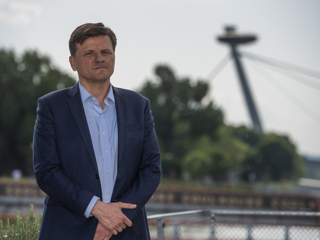 Hlina tvrdí, že Majerský zničil nádej na koalíciu s PS. Označil ho za vydierateľného politika, šéf KDH takéto tvrdenia odmieta