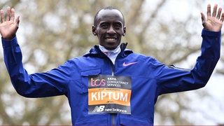 V Chicagu sa prepisovali historické tabuľky. Maratónec Kiptum atakoval čas pod dve hodiny