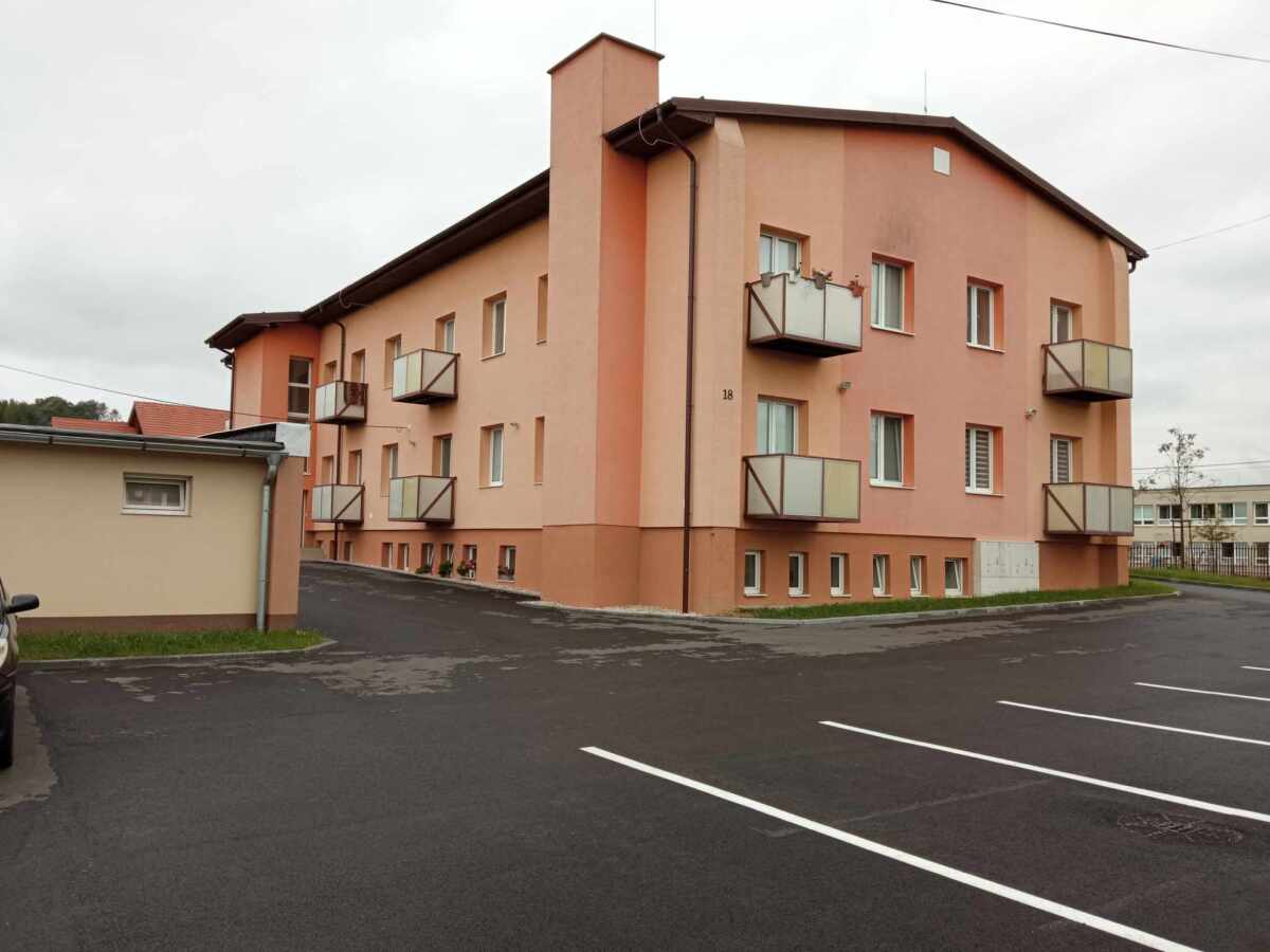 Košarovce - Obecný bytový dom