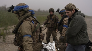 Obytné zóny pod paľbou. Na východe Ukrajiny hlásia po ruskom raketovom útoku zranených