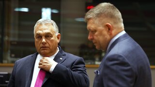 Fico a Orbán sa na samite EÚ zhodli. Nesúhlasia s obrovským balíkom peňazí pre Ukrajinu