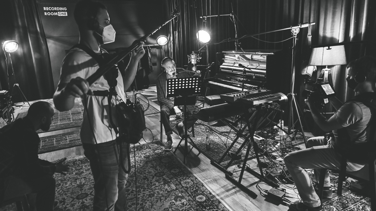 Milan Lasica-Basnenie (foto by Martina Mlü£chov†)-7.jpg