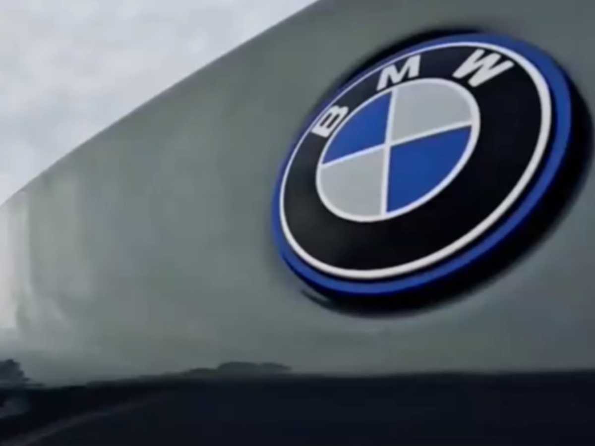 bmw19.jpg