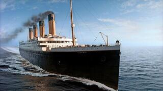 Za miesto na Titanicu zaplatili nemalé peniaze, potom sa prezliekli za ženy, aby prežili. Od potopenia slávnej lode ubehlo 112 rokov