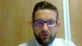 Neokúňal sa používať aj dávno vyvrátené hoaxy. Lenč okomentoval Ficov prejav