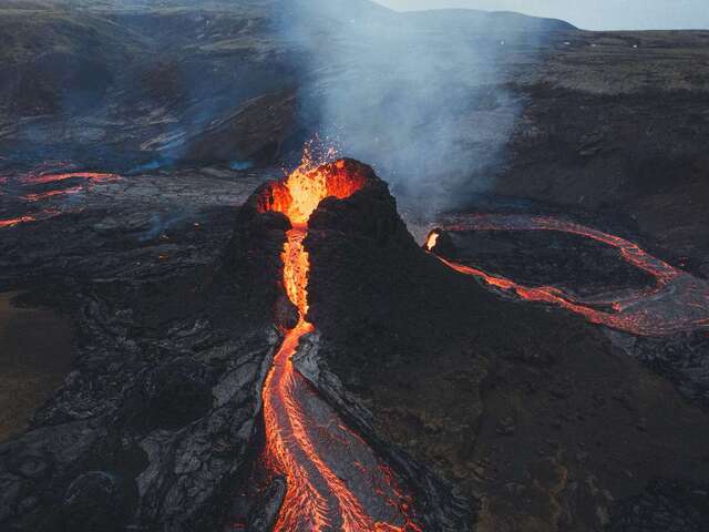 Sopka na Islande je tesne pred výbuchom. Zrovná Grindavík so zemou?