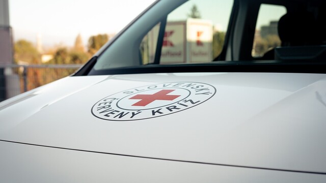 cerveny kriz Terénne sociálne služby SČK pomáhajú po celom Slovensku.jpg