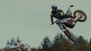  Nový elektrický motocykel chce posúvať hranice zdolávania terénu