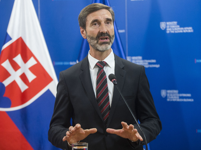 Maďarský minister má záujem o spoluprácu. Verí, že obe krajiny odmietnu kvóty na prijímanie nelegálnych migrantov 