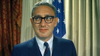 FOTO: Živil klebety a vedel uchvátiť novinárov. Kissinger bol pre niektorých sexsymbolom