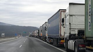 Začne sa blokáda priechodu Vyšné Nemecké. Autodopravcovia: Brusel zvýhodňuje Ukrajincov, ktorí podliezajú ceny
