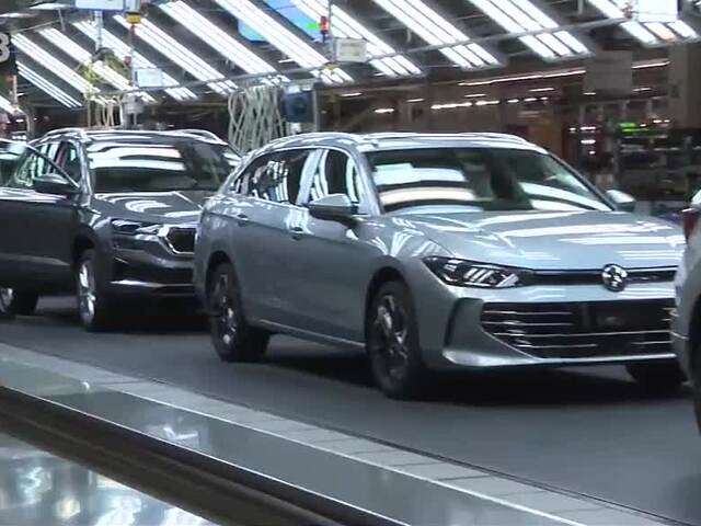 Najväčšia automobilka na Slovensku rozšírila výrobu. Aké modely budú vyrábať?