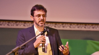 Vláda odvolávala. Skončil šéf regulačného úradu Andrej Juris