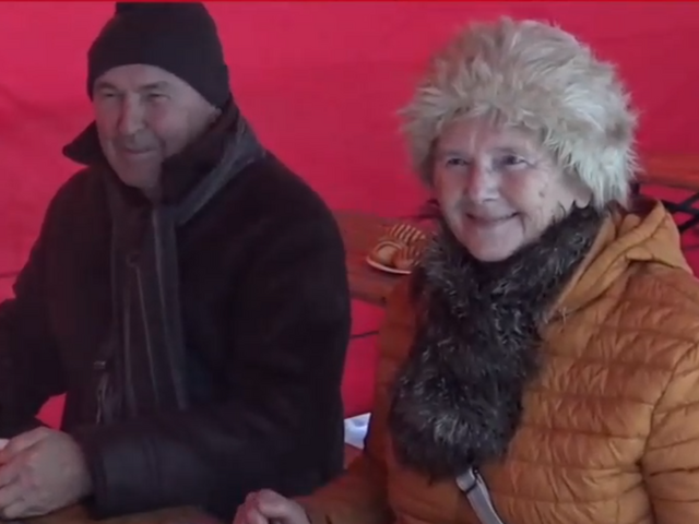 Mikuláš tento rok nevynechal ani dôchodcov. Postarali sa o to študenti z vysokotatranskej školy