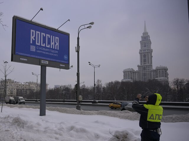 V Rusku sa zvolebnieva. Putin oznámil očakávané rozhodnutie, jeho protikandidáti odmietajú vojnu