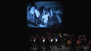 Jánošík opäť ožil v pražskom divadle. Projekciu sprevádzal orchester