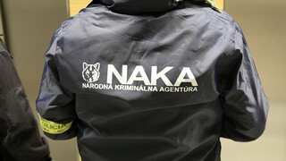 NAKA zasahovala na mestskej polícii v Bratislave, zadržaní mali brať úplatky a zneužívať svoje právomoci