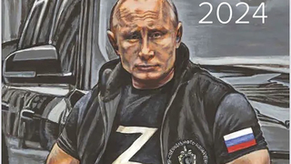 FOTO: Putin ako Schwarzenegger a washingtonský Kapitol v plameňoch. Kalendár ruskej tajnej služby je plný propagandy 