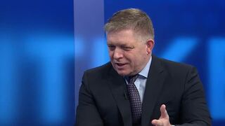 Je to banda naivných detí, povedal o opozícii Fico. So Smerom by sa mali spojiť dve malé strany