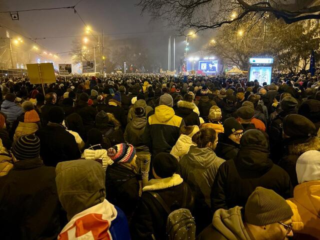 Opozičné protesty neutíchajú. V Bratislave sa zišlo zhruba 15-tisíc ľudí