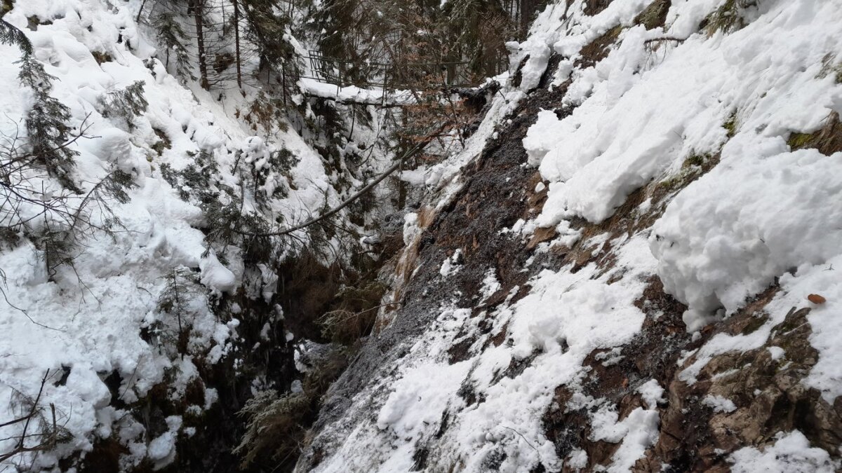 Uzávera doliny Tiesňavy pri Stratenej