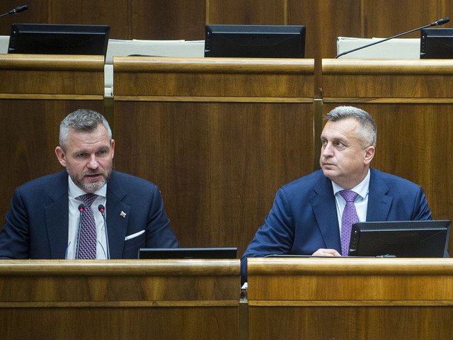 Prezidentské voľby môžu priniesť rozkol v koalícii. Ak by vyhral Pellegrini, Danko žiada ďalšie rezorty