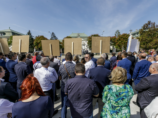 Splnili sa Slovákom očakávania od roku 2023? Pozrite si výsledky prieskumu