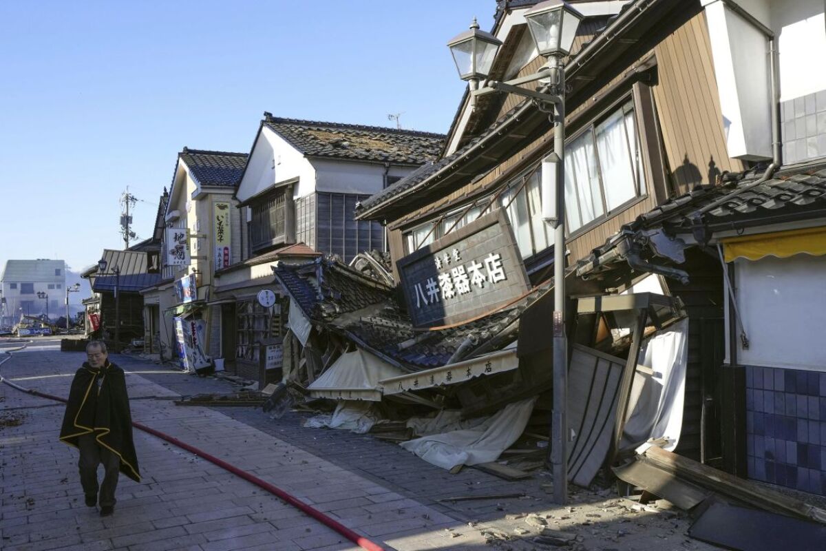 Japan_Earthquake951703.jpg