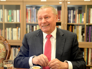 schuster08_24_3_2017416474.jpg