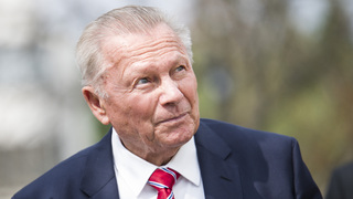 Exprezident Schuster má 90 rokov. Počas jeho pôsobenia vstúpilo Slovensko do Európskej únie a NATO