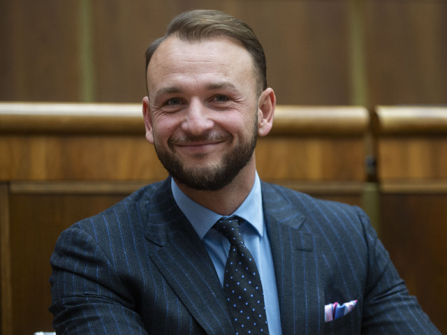 Matúš Šutaj Eštok sa má stať novým predsedom Hlasu. Predsedníctvo strany zároveň navrhne doplniť vedenie o piateho podpredsedu