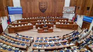 Parlament schválil novelu Trestného zákona. Týka sa premlčacích dôb pri násilných trestných činoch