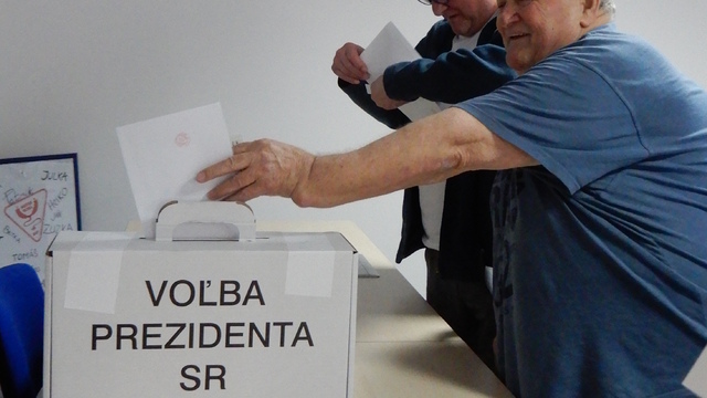 Kto vyhral prezidentské voľby 2024 (2. kolo)?