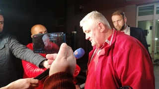 Najvyšší súd zrušil pôvodný verdikt. Slota uspel so žiadosťou o odročenie pojednávania, je chorý