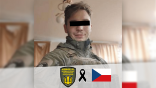 Ľudia ho oslavujú ako hrdinu a poznajú jeho tvár. V Bachmute padol 22-ročný český študent Karel