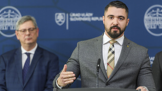 Gašpara odvolali, na rade je previerka. Je o krok bližšie k funkcii šéfa SIS