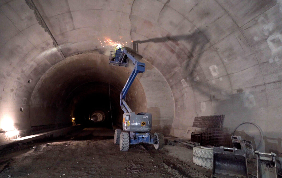 Upevňovanie výstuže v tuneli Višňové