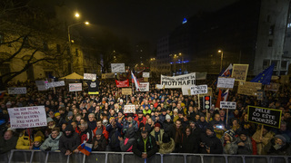 Slováci smerujú do ulíc už po šiesty raz. Pozrite, kde sa budú konať protivládne protesty (+anketa)