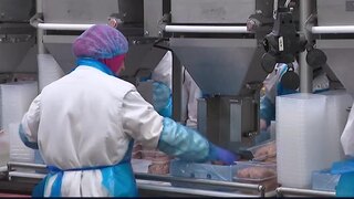 Predčasný dôchodok im vzal zamestnancov. Kedy to bude minister práce riešiť?