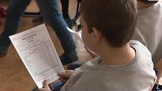 Dobré známky vs. psychická pohoda. Veľký nátlak môže zanechať u detí dlhodobé negatívne následky