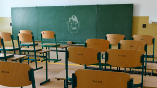 Prichádzajú veľké zmeny. Slovensko učí deti sústrediť sa, pripravuje AI do škôl a plánuje znížiť odchod študentov do zahraničia