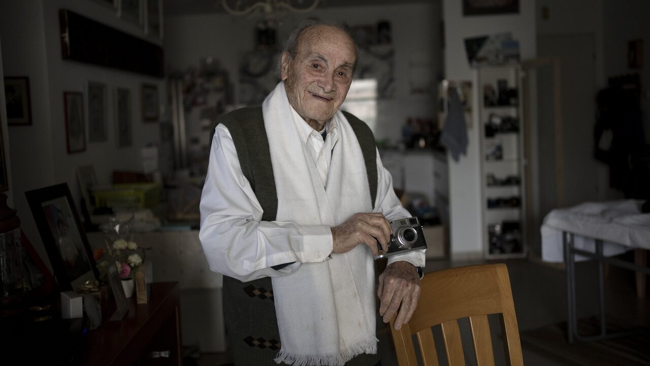 Israel_Holocaust_Remembrance_Day_Survivor022722.jpg