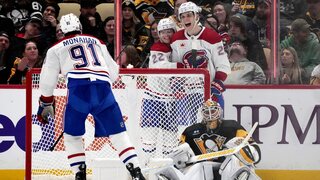 NHL: Slafkovský skóroval, no z výhry sa netešil. Nemec asistoval