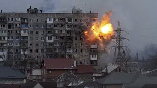 Ukrajina v noci čelila ruským útokom dronov a rakiet. Terčom bolo regionálne centrum aj priemyselný objekt