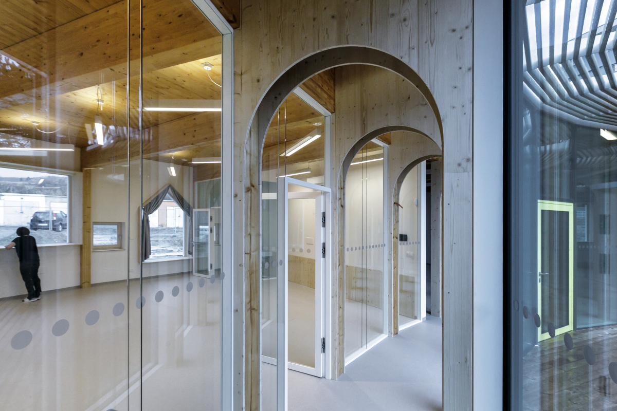 Prvá novostavba škôlky v Krasňanoch, v exteriéry. 