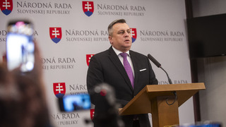 Danko oficiálne oznámil prezidentskú kandidatúru. Zároveň vyjadril obavy, že by Pellegrini mohol zradiť koalíciu